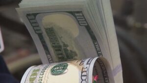 People Could Get Higher than Average Tax Refunds 3 People Could Get Higher than Average Tax Refunds