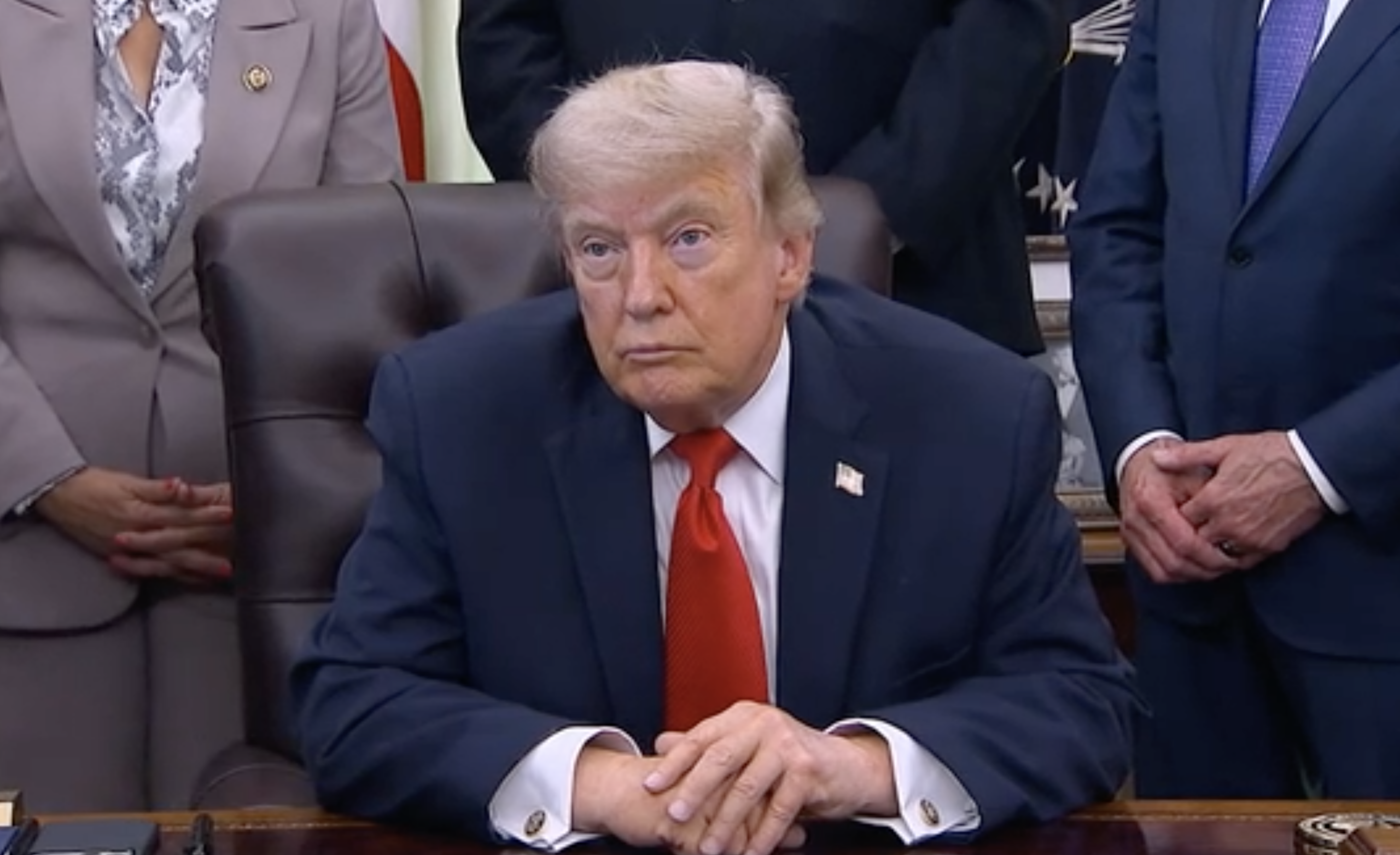 Trump Cancels Planned Iran Strikes, Says Nuclear Deal Talks Advance; FISA Extension Stalls in House 