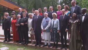 Zelenskyy Meets with Global Leaders, Trump Pushes for Peace in Ukraine