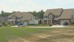 Congress Works on Housing Affordability and Supply Legislation in Bipartisan, Bicameral Effort 2 Congress Works on Housing Affordability and Supply Legislation in Bipartisan, Bicameral Effort
